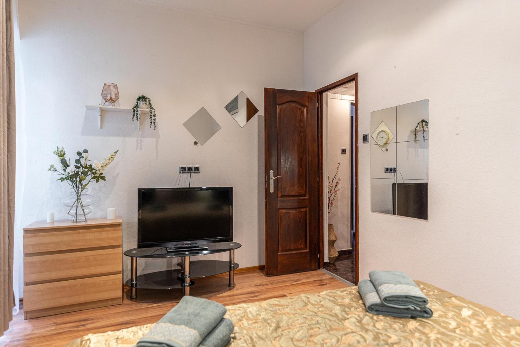 City Vibes Apartment - 3 Bdrms Budapesta Exterior foto